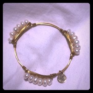 Bourbon and Boweties pearl bracelet
